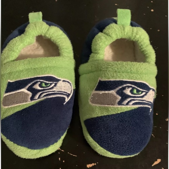 Seahawks Slippers, Child Size 13, Green Blue, Slip On, EUC - Picture 2 of 5